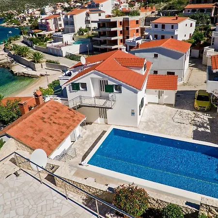 Bisernica-with Pool Apartman