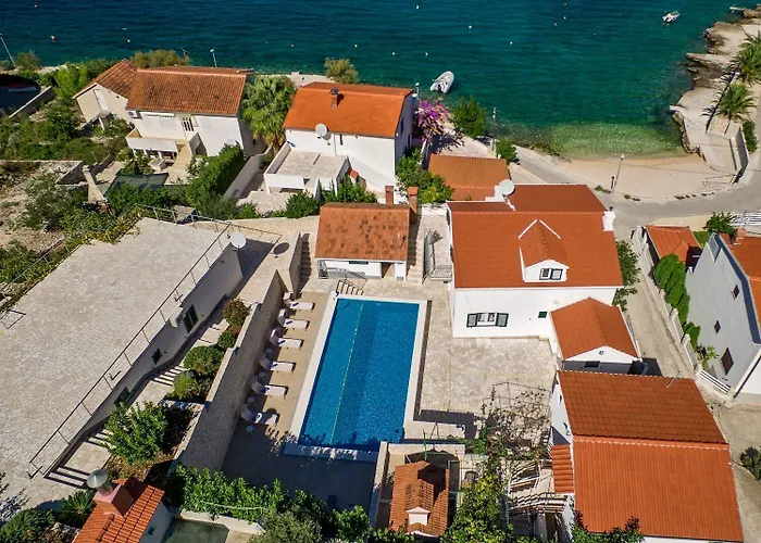 Apartament Bisernica *