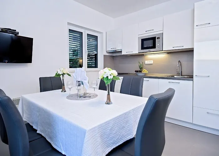 Apartament Bisernica